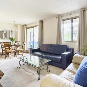  Apartment Entire Downtown, Walk To Bmo & Stampede, Parking, 1,5 Hrs To Banff